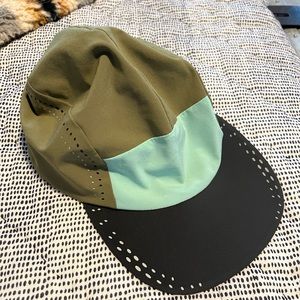Lululemon running hat-NWOT